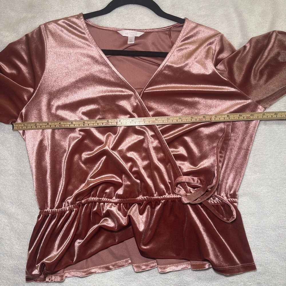 LC Lauren Conrad Rose Gold Velvet Wrap Blouse Long Sleeve Ruched L - Picture 8 of 9